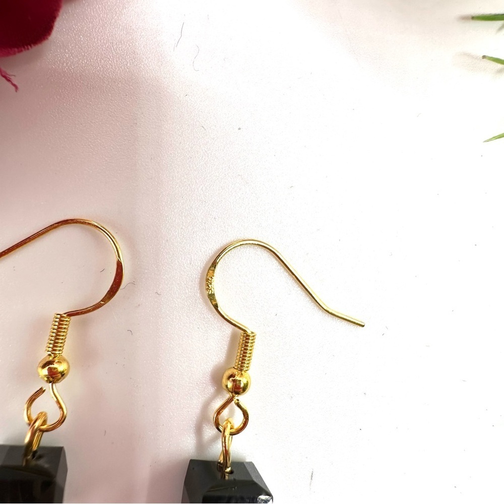 NEW⚜️Spun Glass & Black Crystal Beaded Earrings - Picture 4 of 5